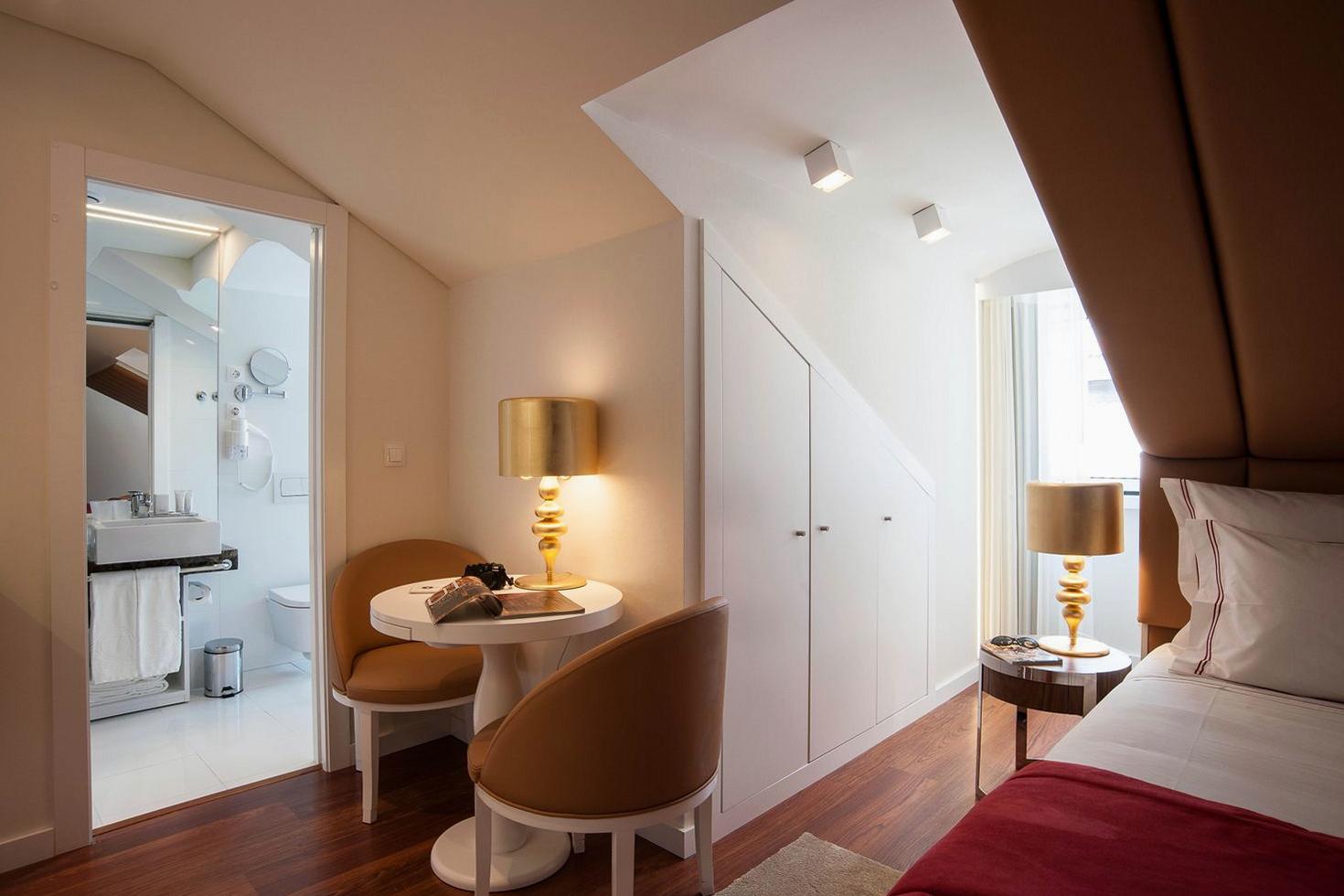 Suite Signature